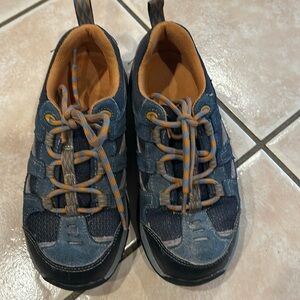 LL bean kids hiking shoes